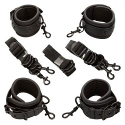 Nocturnal Restricciones De Cama Cuero Ajustable Negro de Calexotics | Piumer